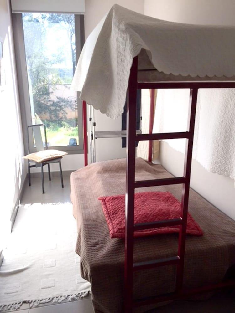 Domek alpejski With 3 Bedrooms In San Pere De Ribes, With Wonderful Mountain View, Shared Pool 3*